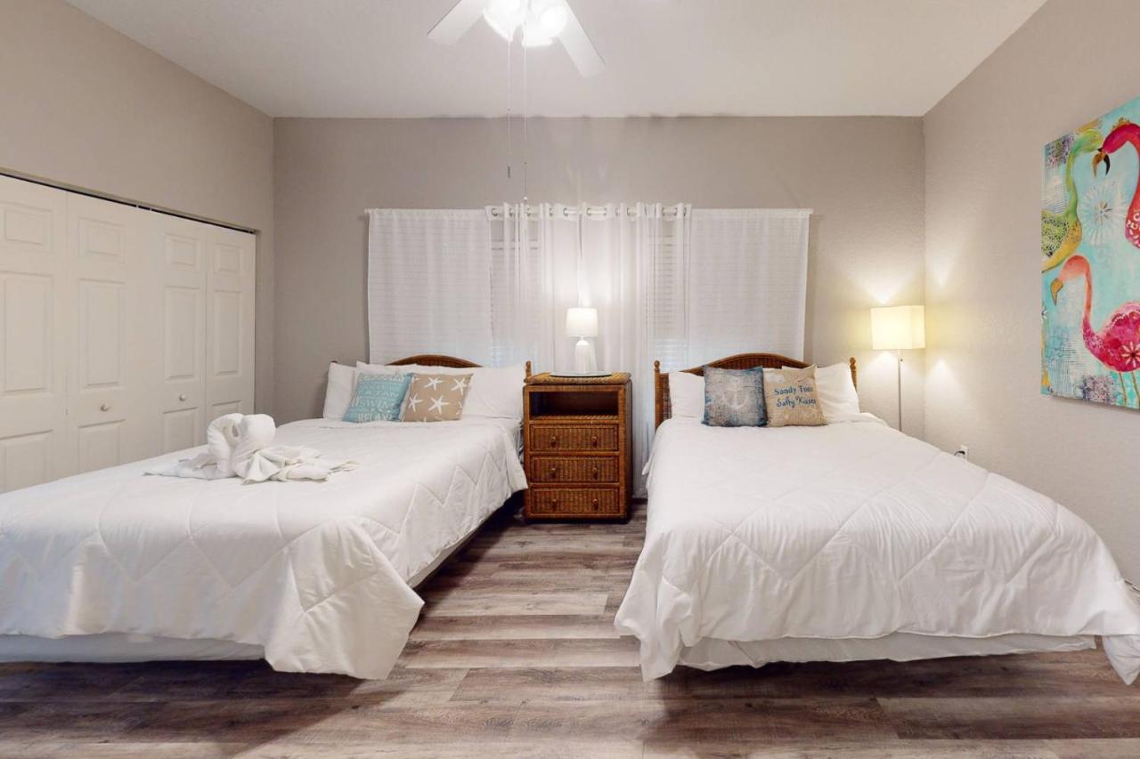 Holiday home 202 - Palms Of Treasure Island