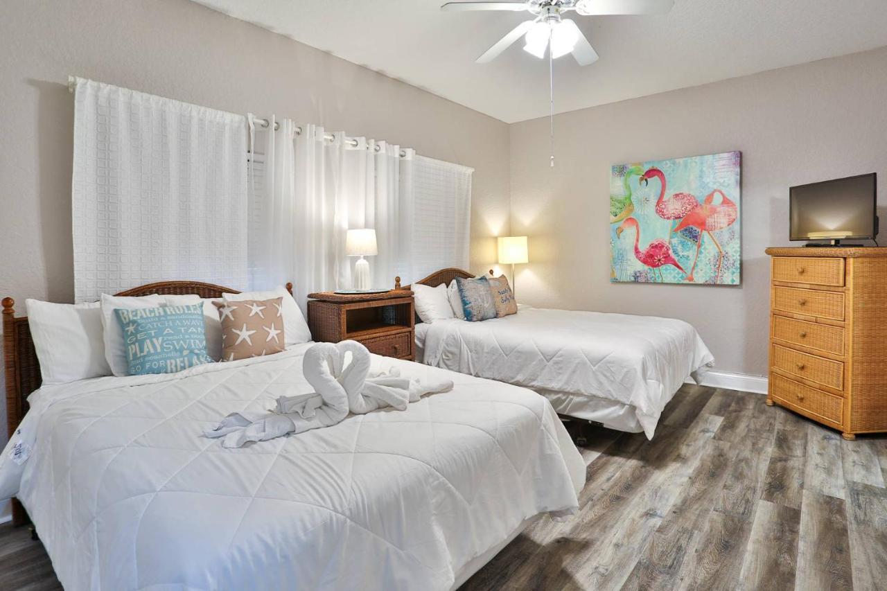 Holiday home 202 - Palms Of Treasure Island