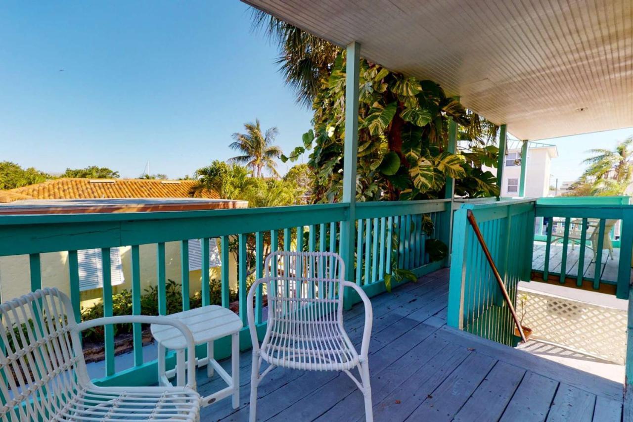 4 - Island Paradise - Skyview