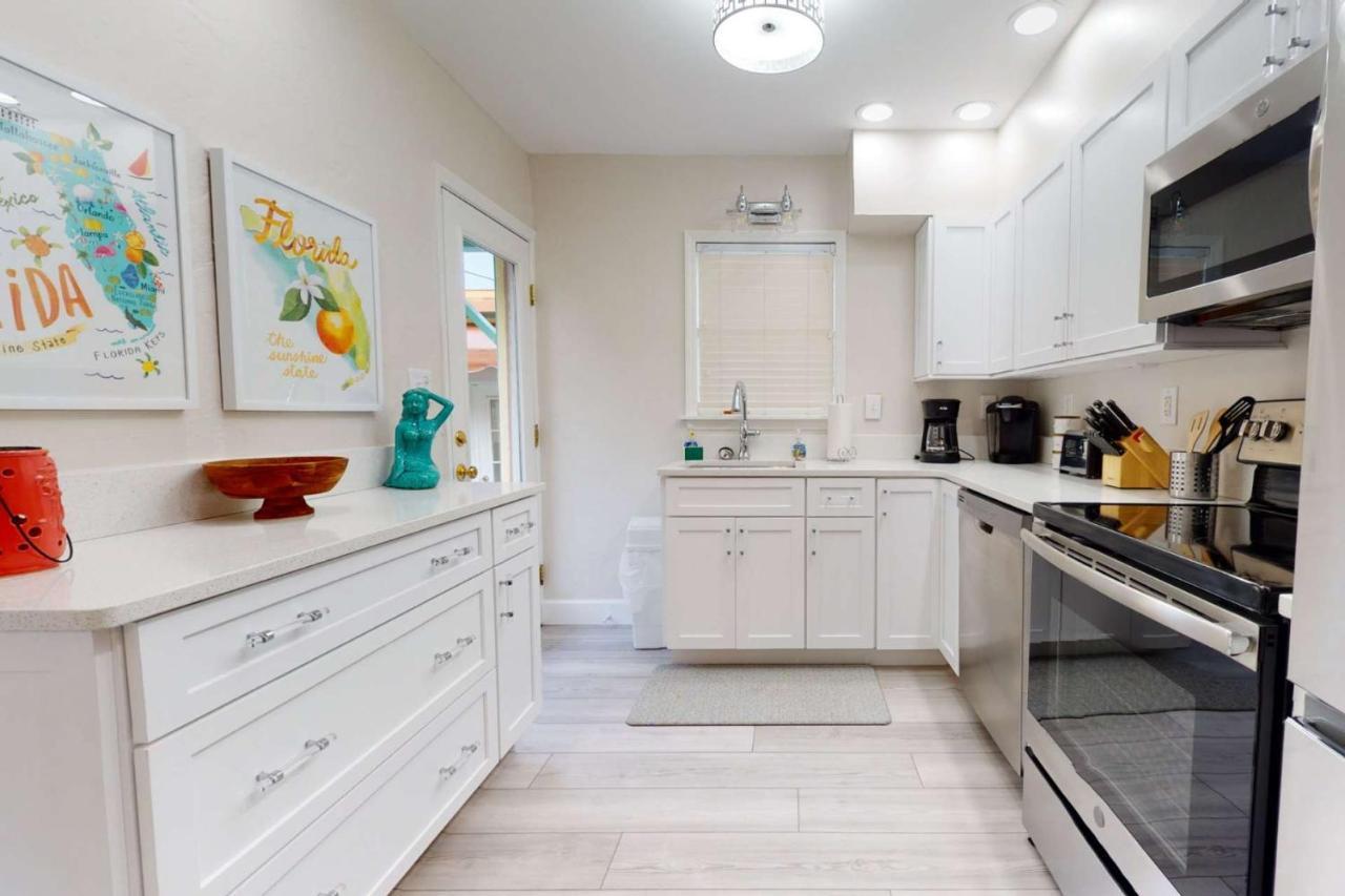 3 - Island Paradise - Paradiso Holiday home St. Pete Beach