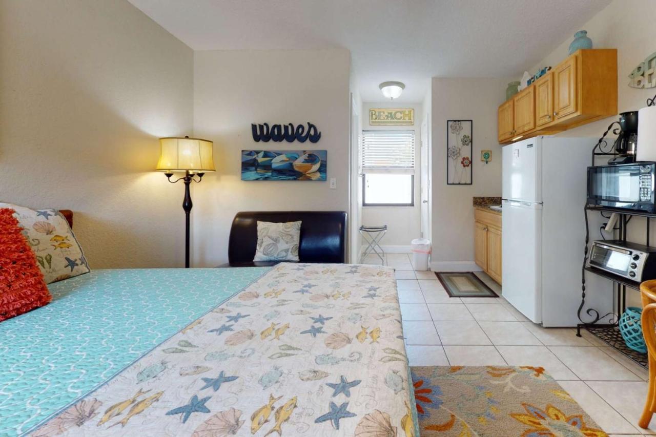 Holiday home 114 - Royal Orleans St. Pete Beach
