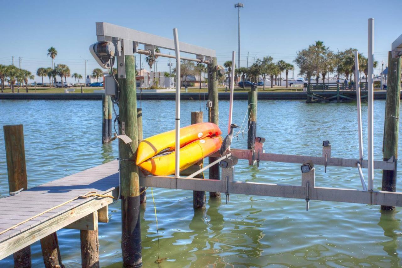 380-d - Madeira Yacht Club St. Pete Beach