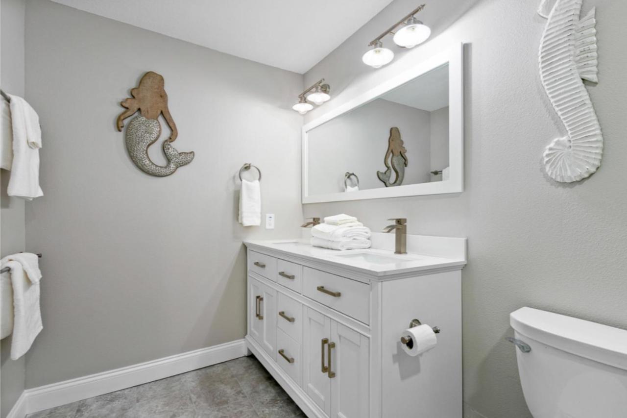Gorgeous 3 Bedroom In The Perfect Locationseaoats302 * St. Pete Beach