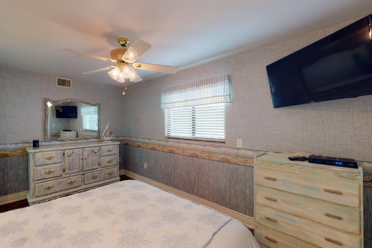 1-1206 - Ocean Sands Holiday home St. Pete Beach