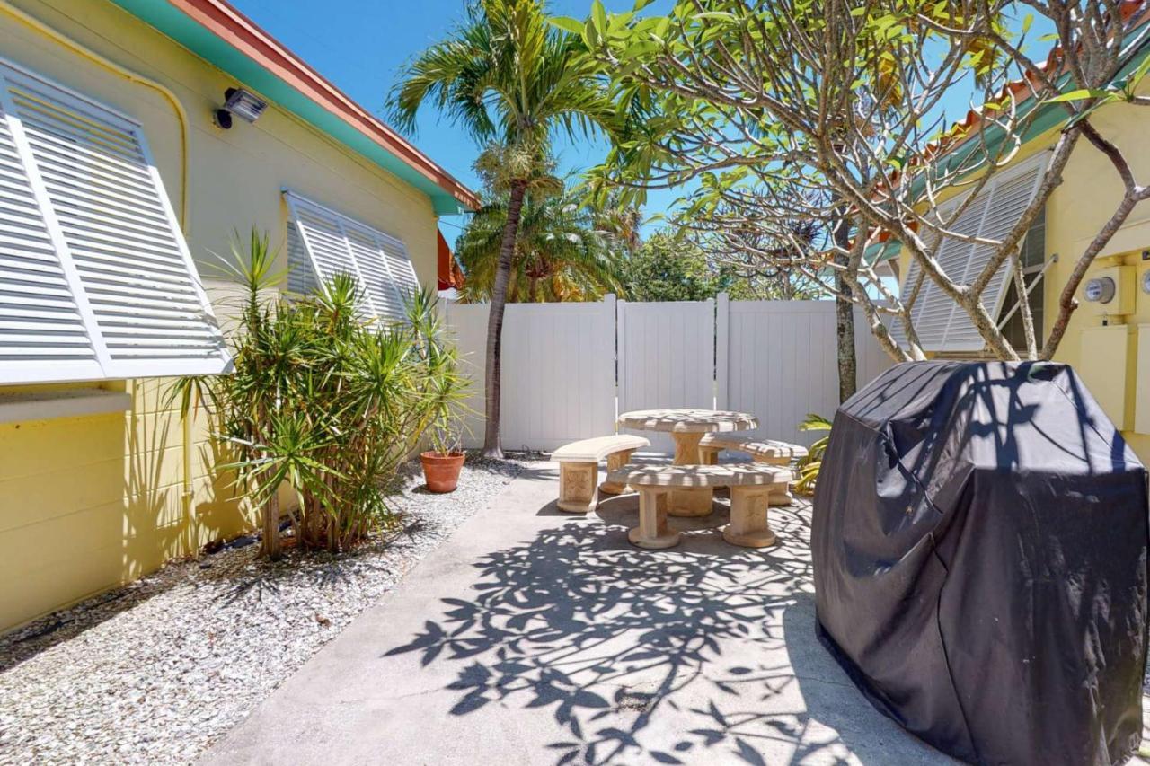 7 - Island Paradise - Sandy Shores Holiday home