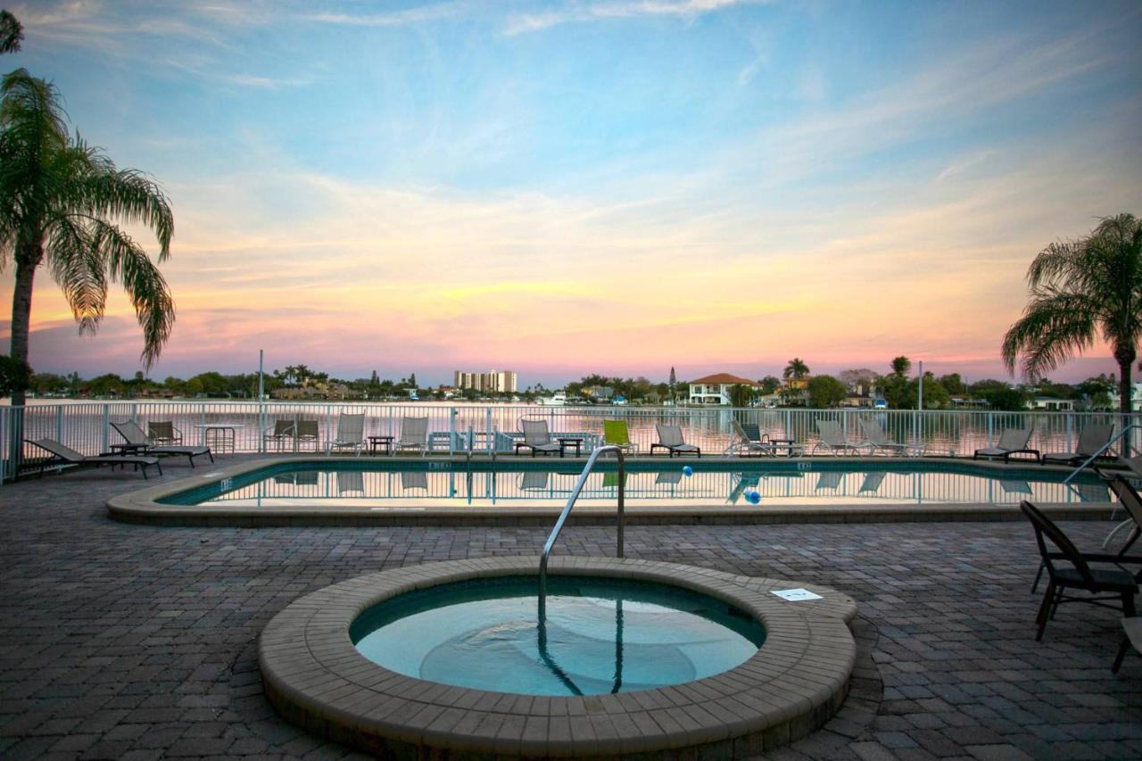 Holiday home 404 - Palms Of Treasure Island