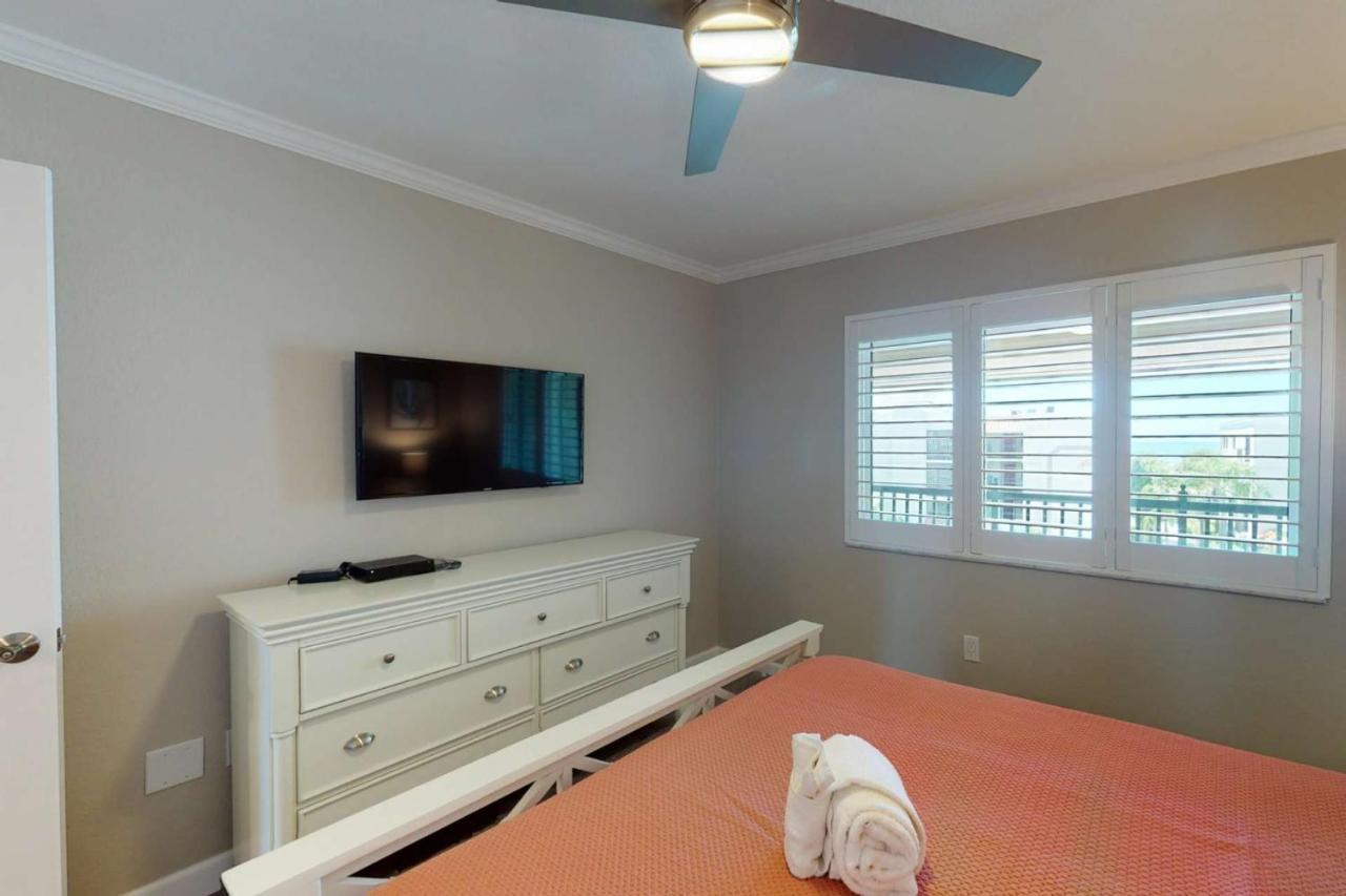 4-402 - Lands End * St. Pete Beach