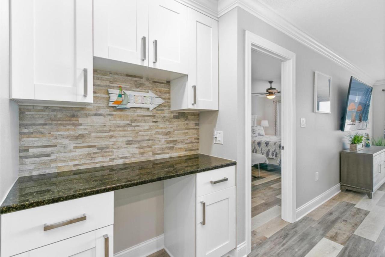 Apartment Gorgeous 3 Bedroom In The Perfect Locationseaoats302