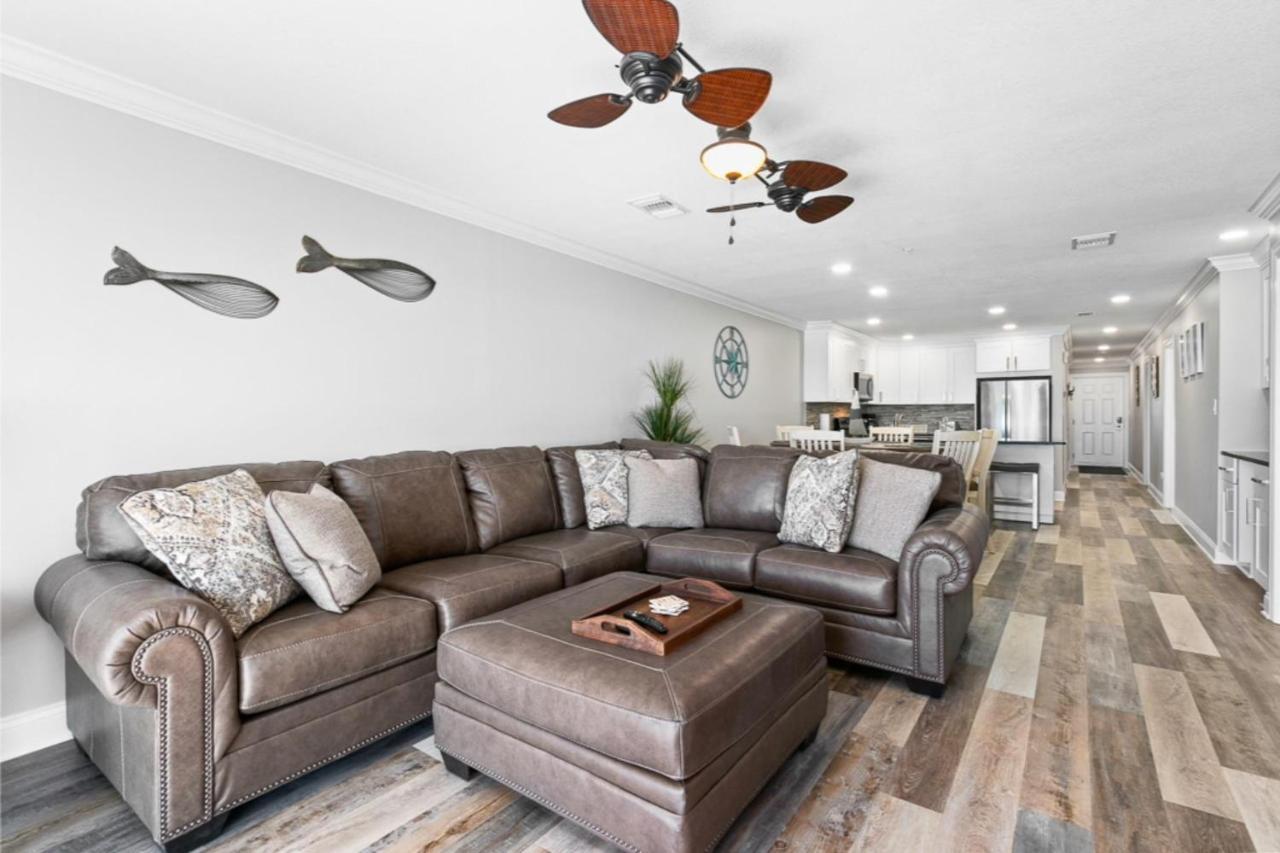 Gorgeous 3 Bedroom In The Perfect Locationseaoats302 Apartment