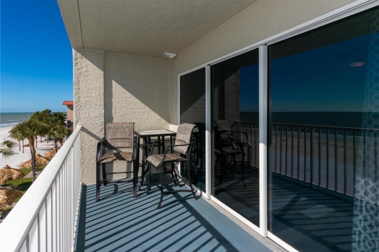 Gorgeous 3 Bedroom In The Perfect Locationseaoats302 Apartment *