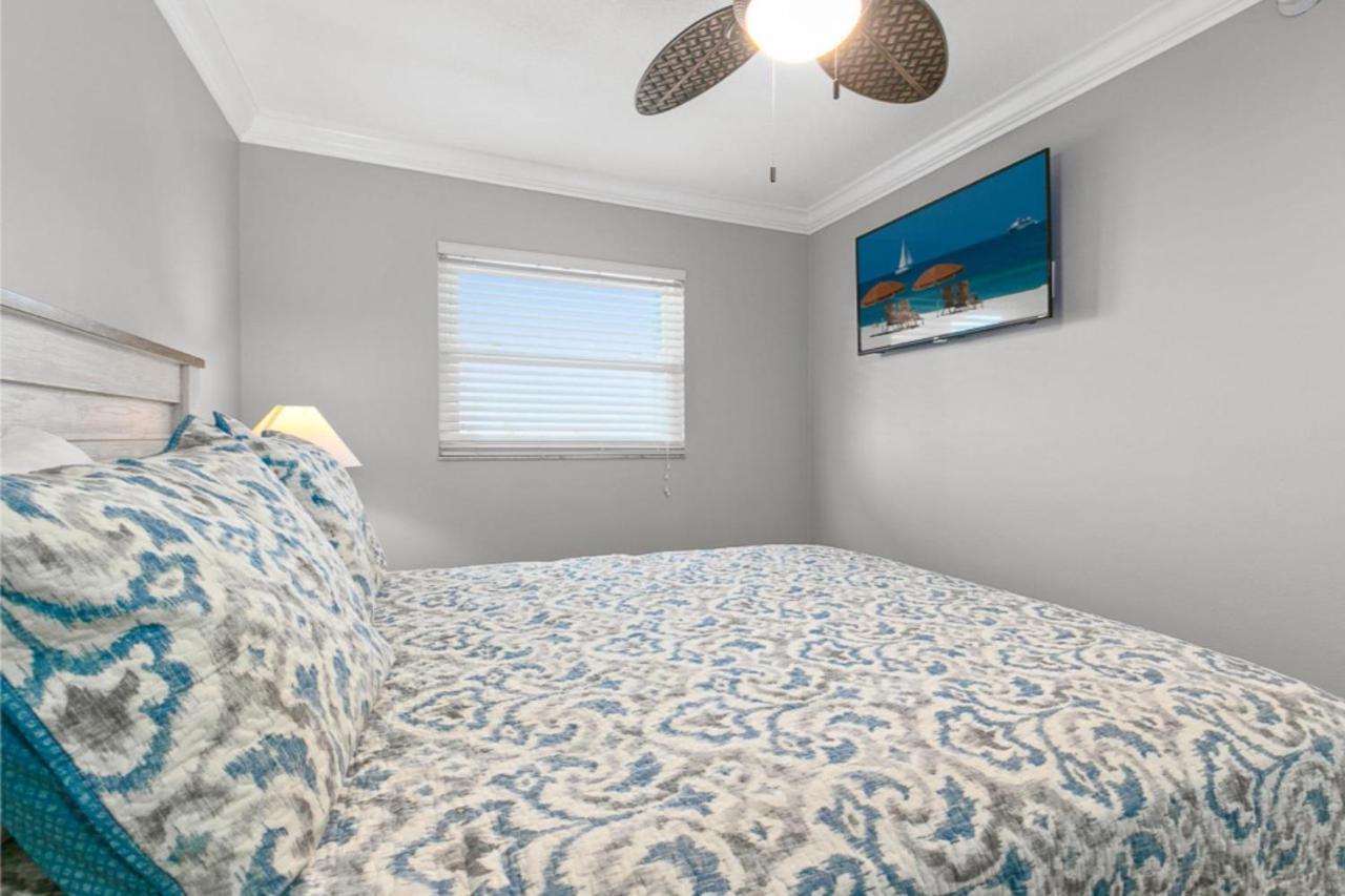 Gorgeous 3 Bedroom In The Perfect Locationseaoats302 Apartment St. Pete Beach