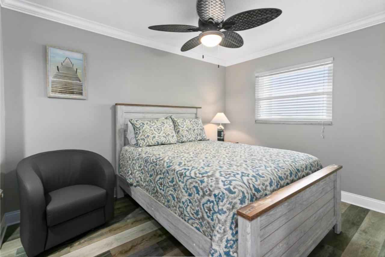 Gorgeous 3 Bedroom In The Perfect Locationseaoats302 Apartment St. Pete Beach