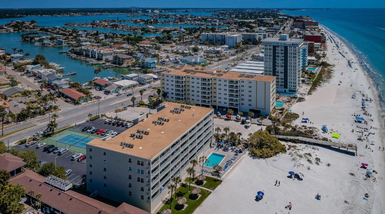 Apartment Gorgeous 3 Bedroom In The Perfect Locationseaoats302 St. Pete Beach