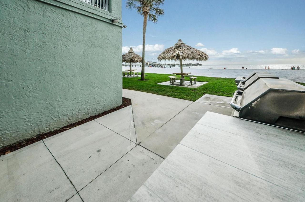 Gorgeous 3 Bedroom In The Perfect Locationseaoats302 St. Pete Beach
