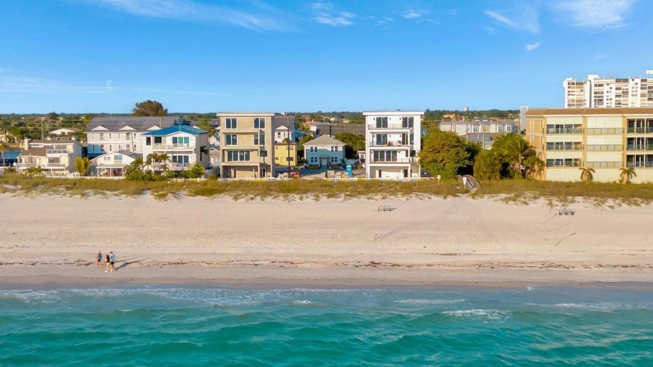 Twin Tiki - Full - 4 Bedroom * St. Pete Beach
