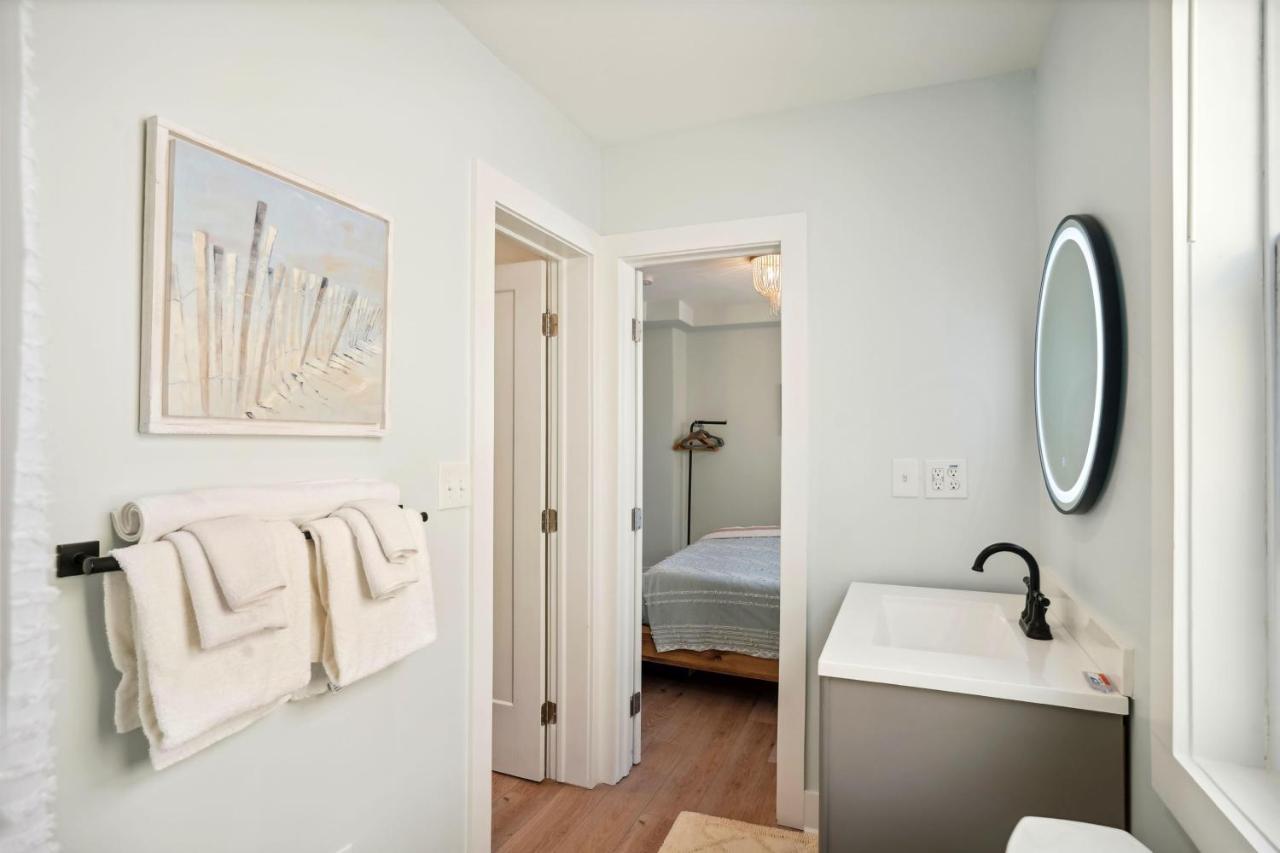 Twin Tiki - Full - 4 Bedroom St. Pete Beach
