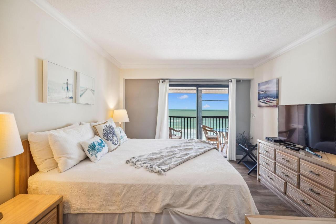 Madeira 406 St. Pete Beach