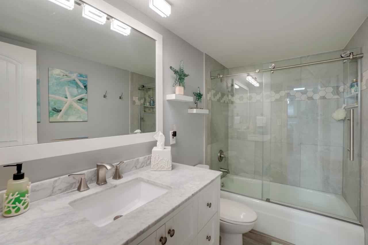 Tranquil Redington With Access Apartment *