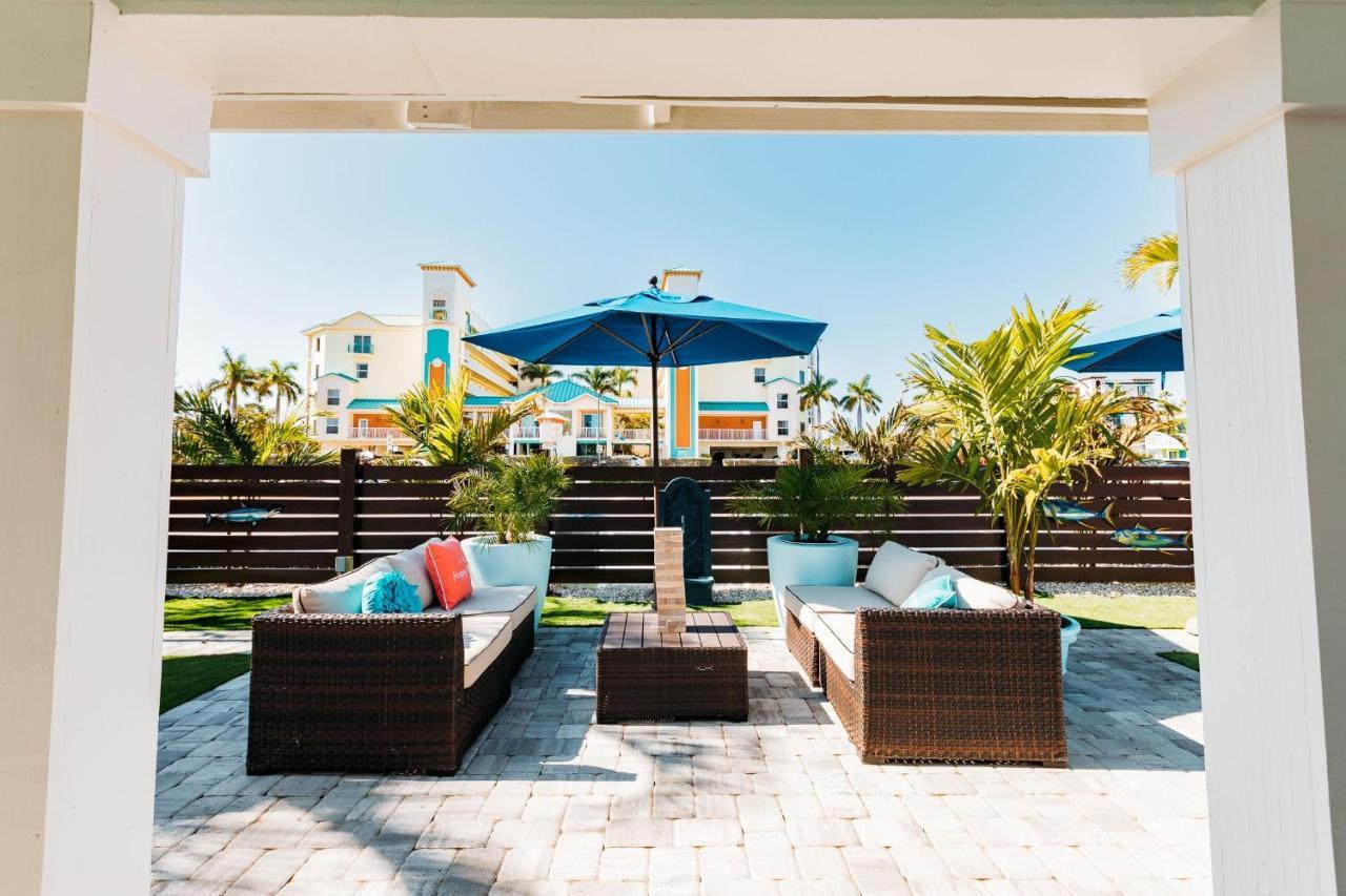 Of Treasure Island Hotel *