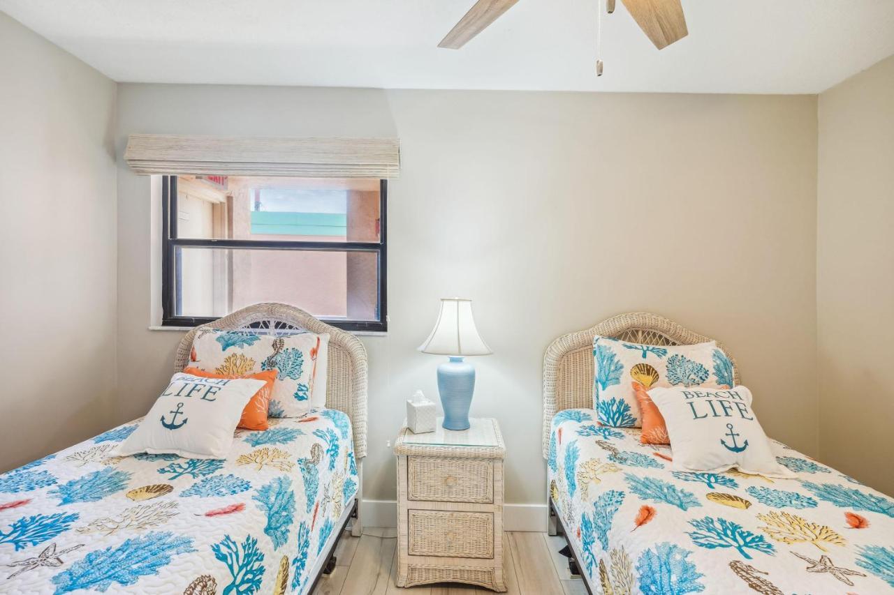 Holiday home Emerald Isle 604 St. Pete Beach