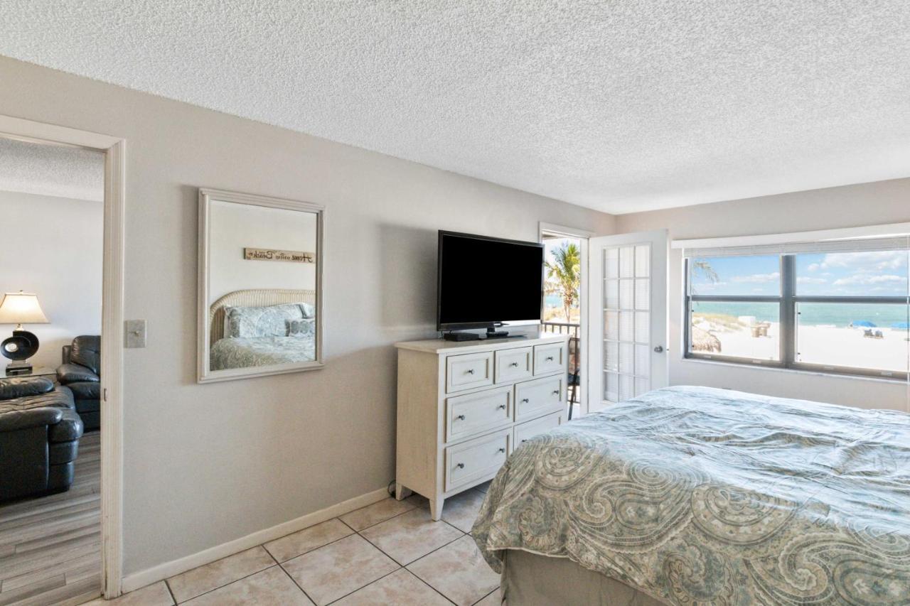 108 Place Holiday home