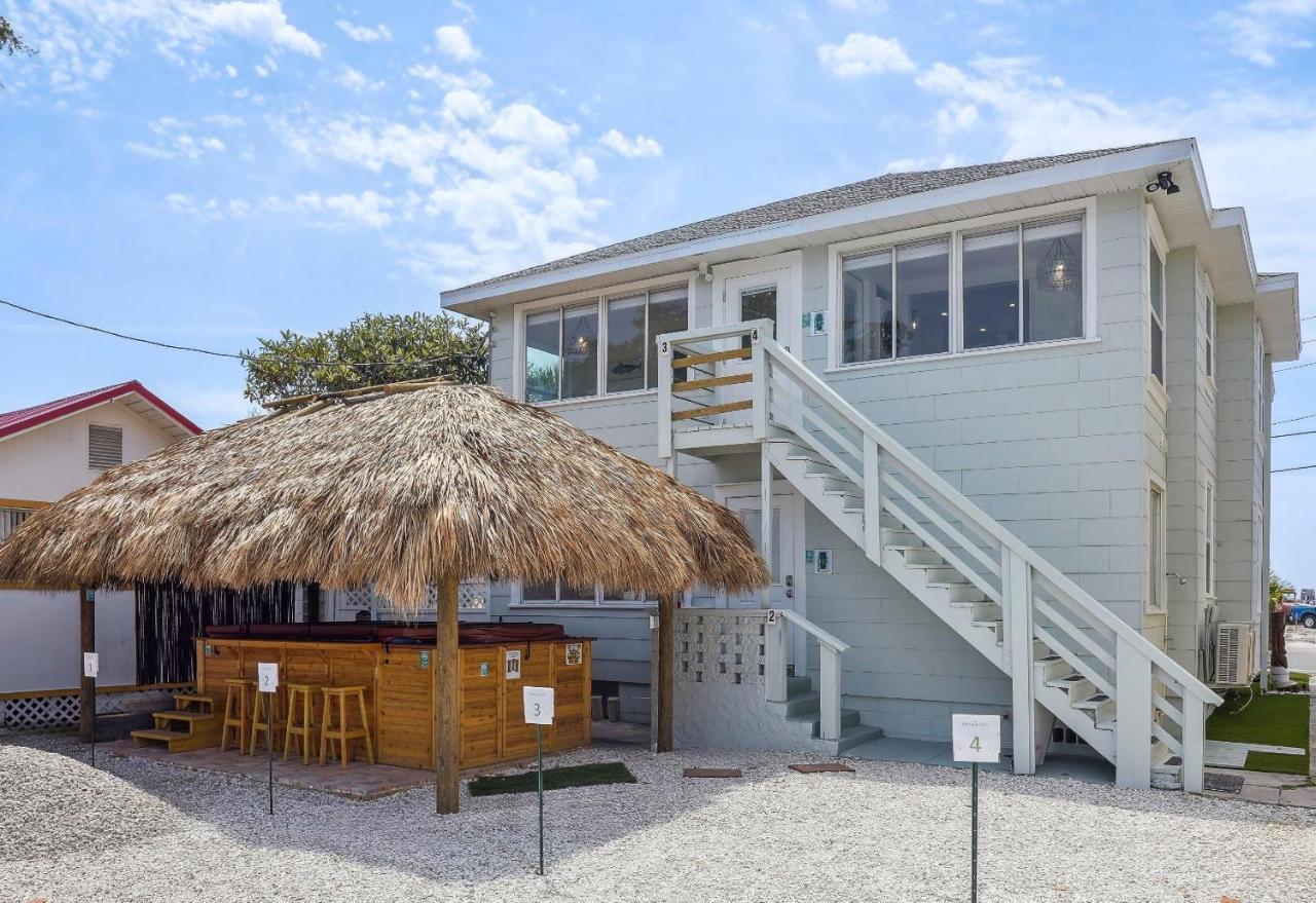 Twin Tiki Units 1 And 2 - Downstairs Holiday home