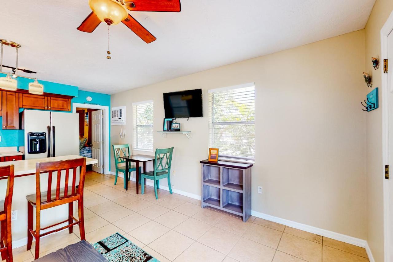 Sea Breezy - Unit 2 Holiday home *