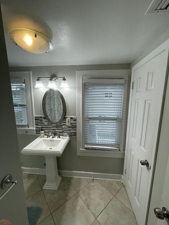 1br 1ba Northstar Bungalow. Just Steps To The And The Bay. Holiday home