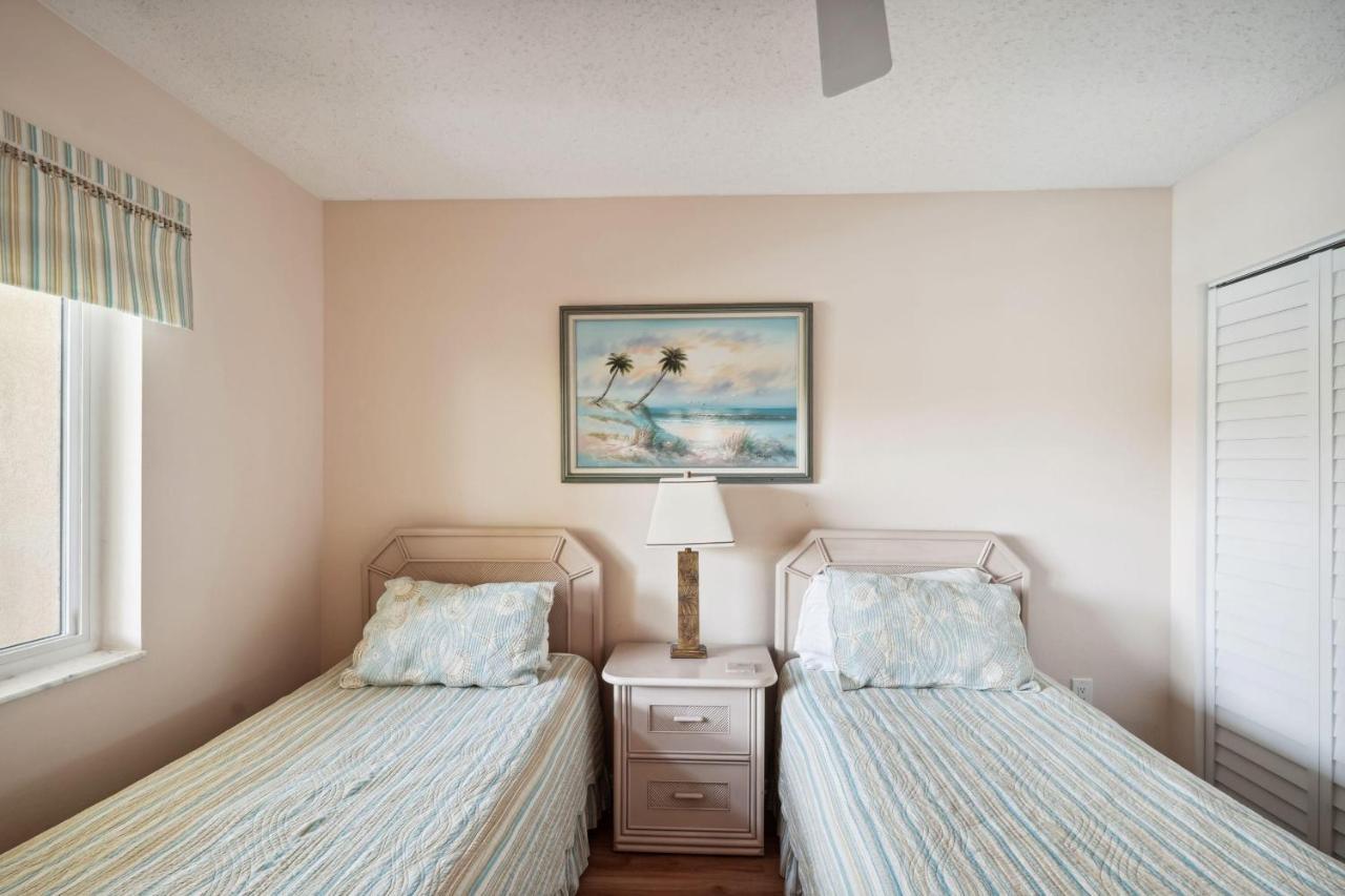 Holiday home Land's End 11-304 Front St. Pete Beach
