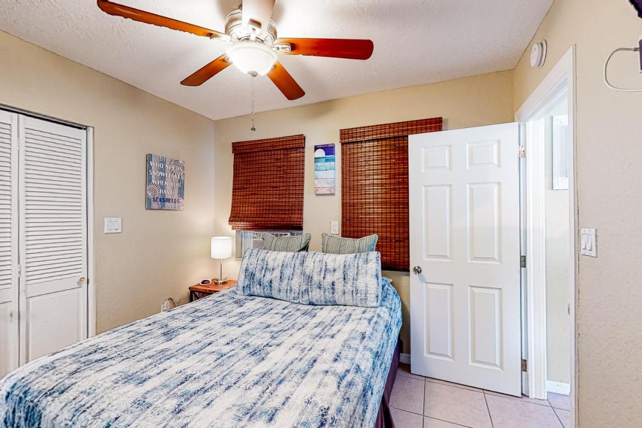 Sea Breezy - Unit 2 St. Pete Beach