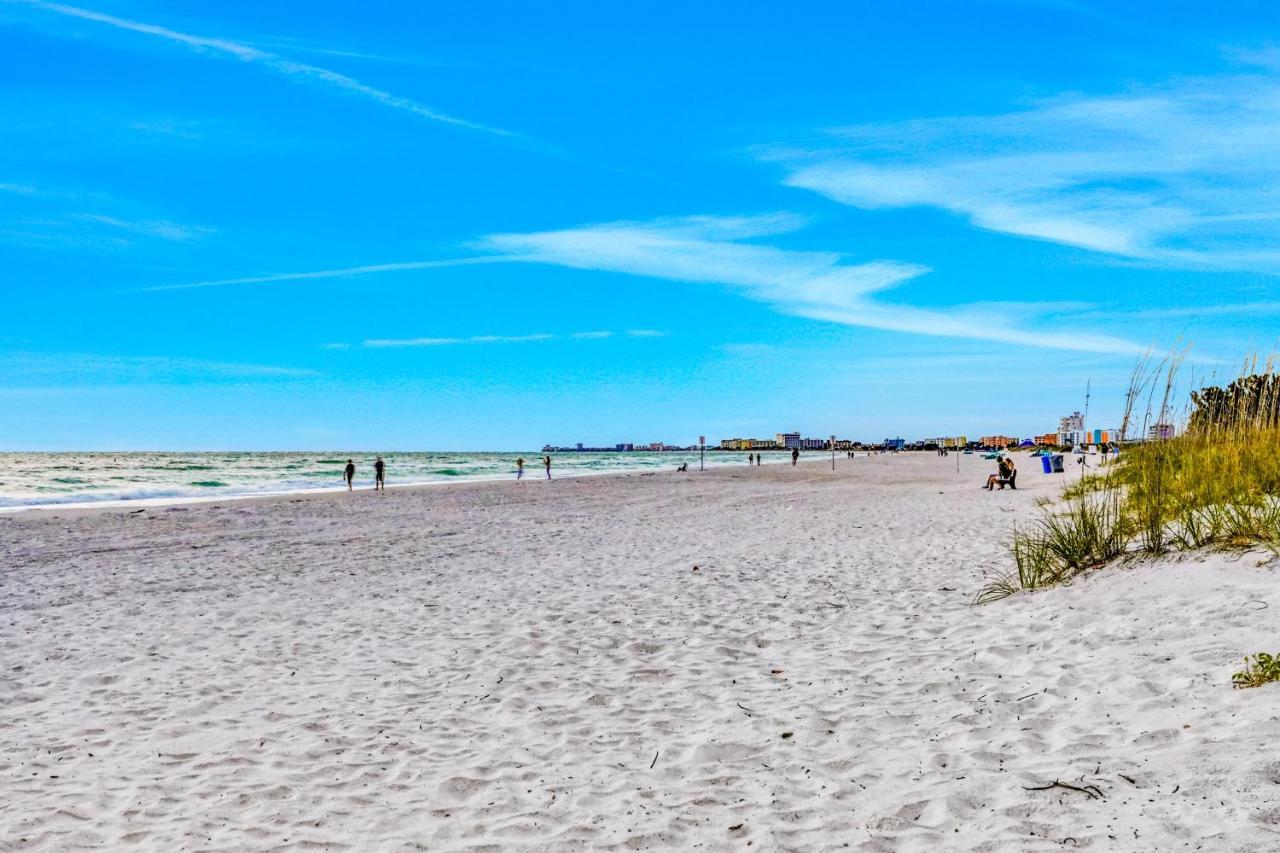 Sea Breezy - Entire Holiday home *