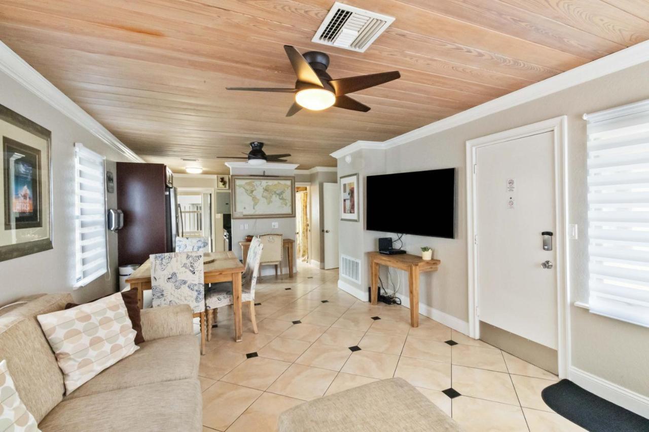 113 Surf Song Holiday home St. Pete Beach