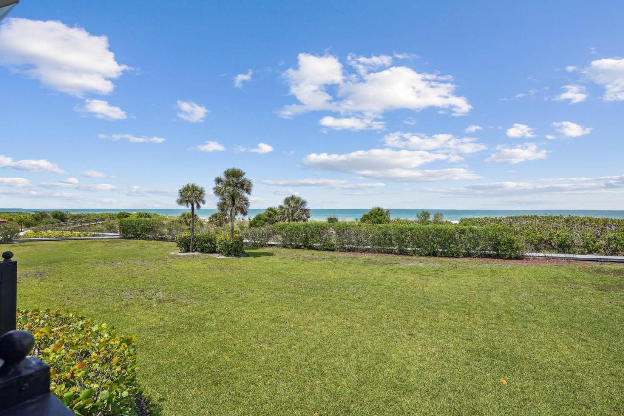 Land's End 10-203 Front - Premier Holiday home St. Pete Beach