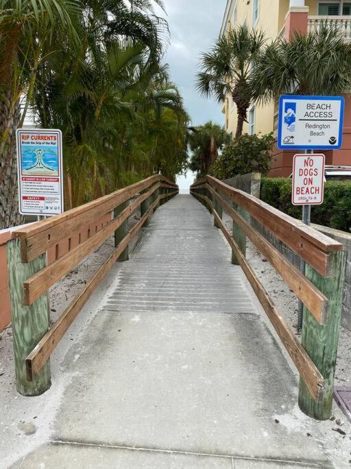Luxurious Modern Townhouse Right Across Beach!! Table Tennis Holiday home St. Pete Beach