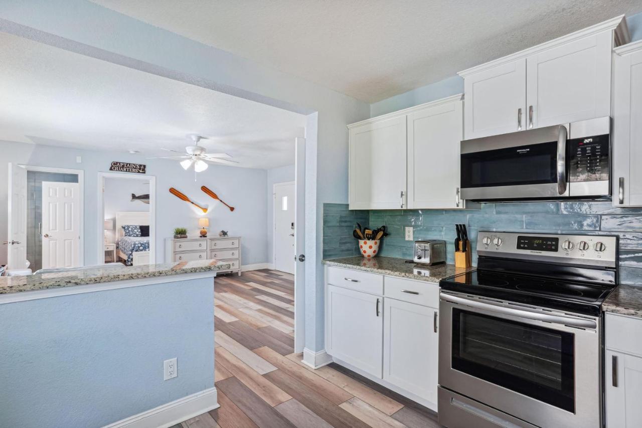 Upham - #6 2br Apartment *