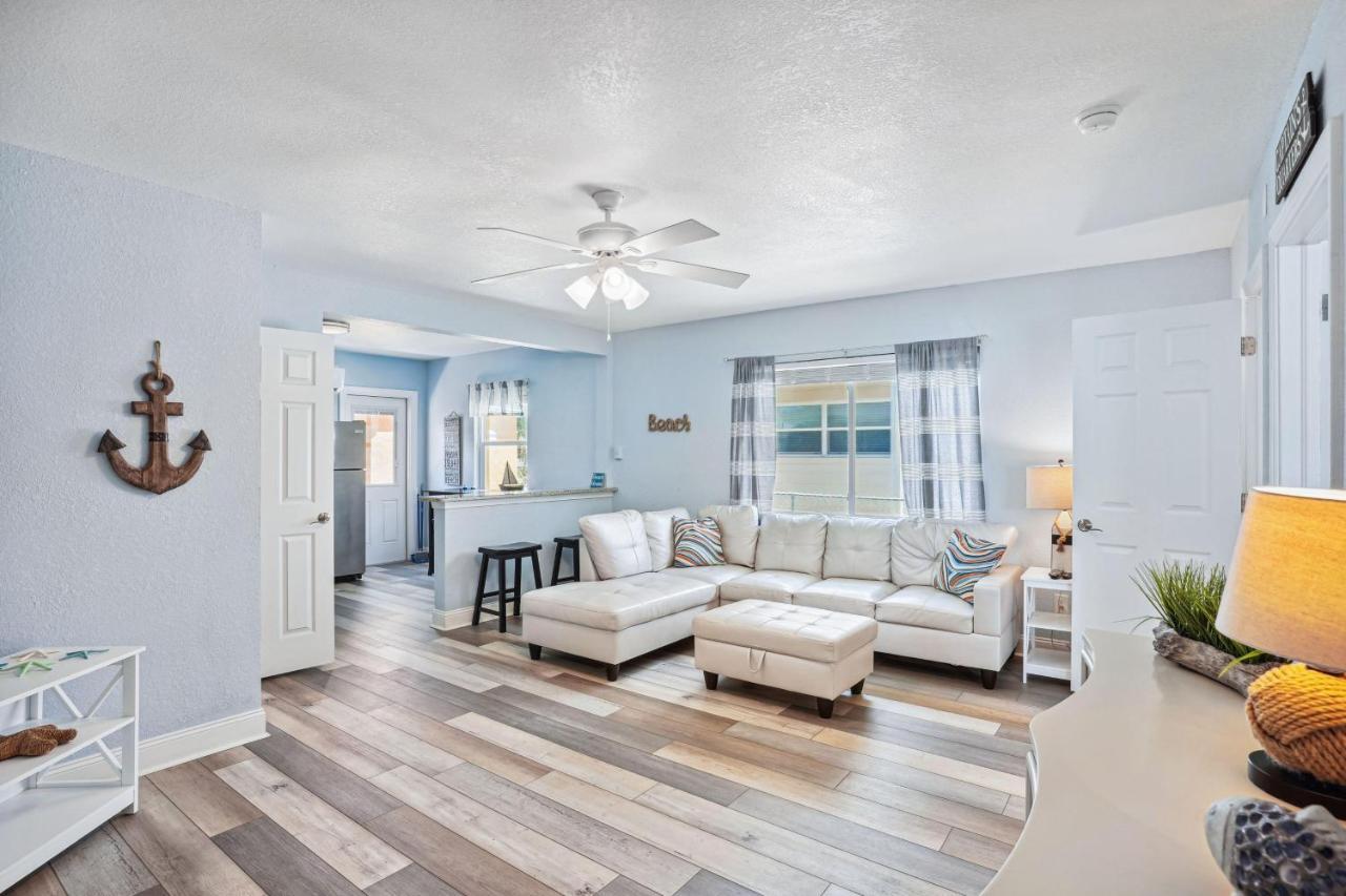 Upham - #6 2br *