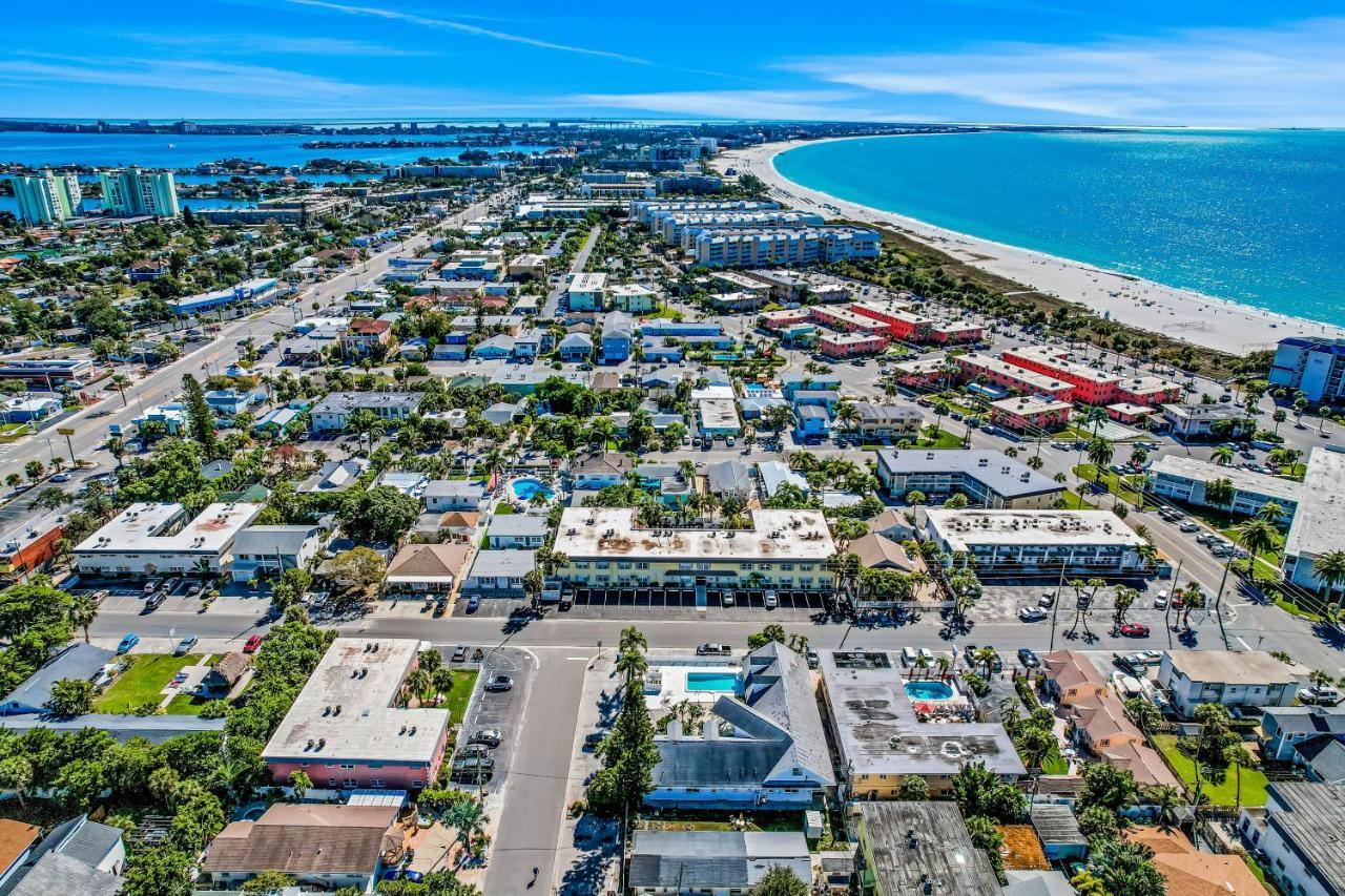 Ariana's Paradise Holiday home St. Pete Beach