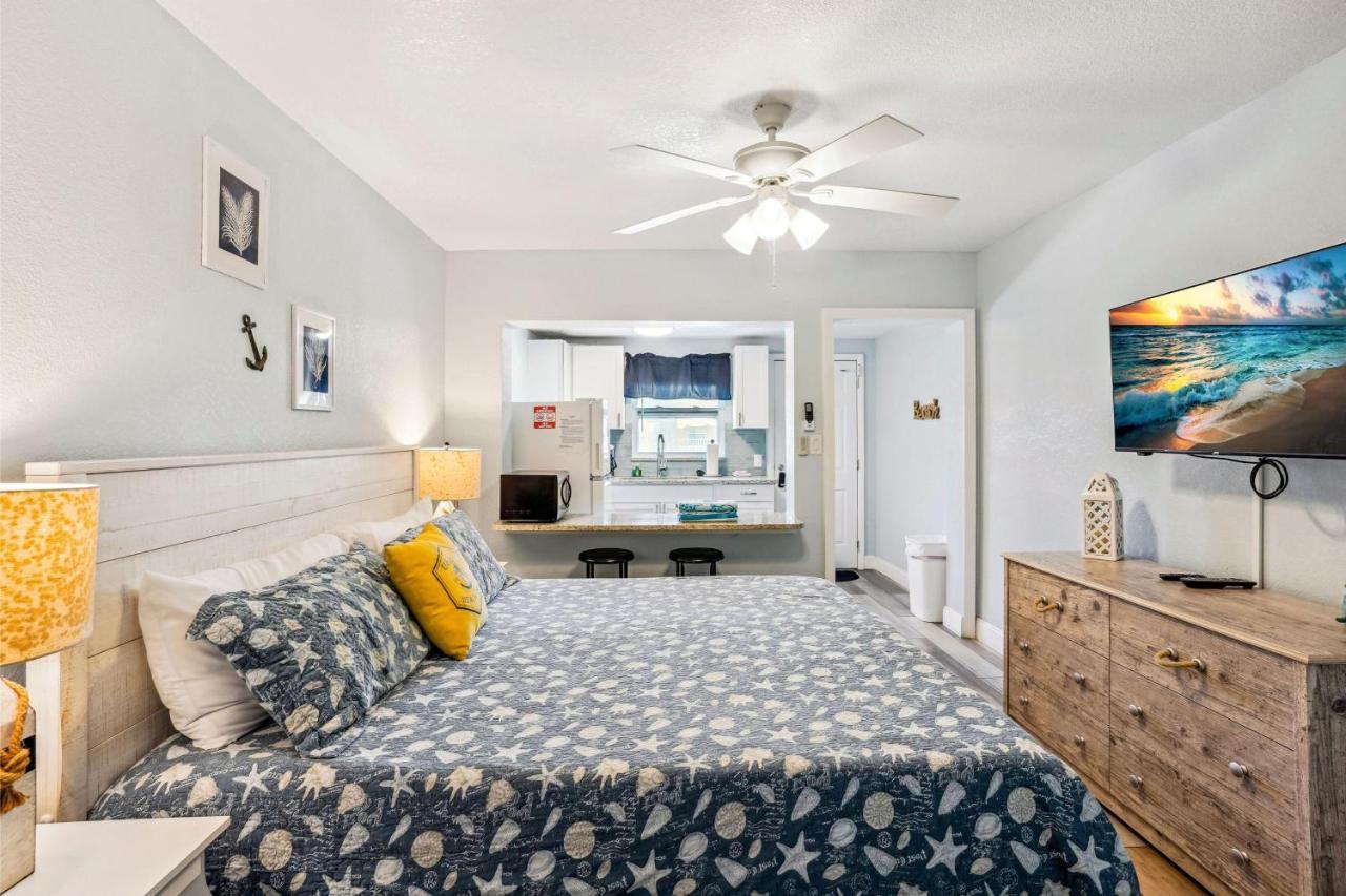 Upham - #4 Apartment St. Pete Beach