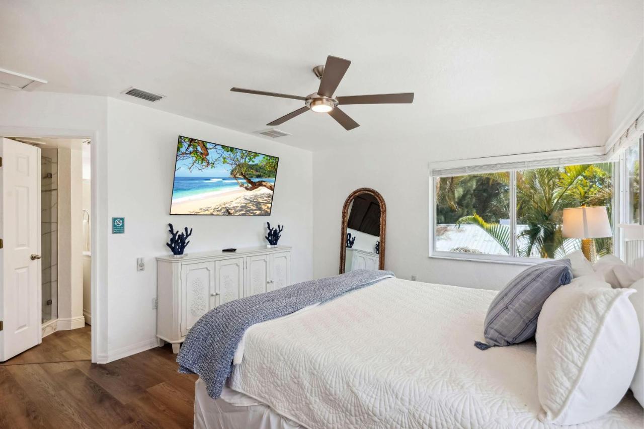 Livin 3 - 3 Bedroom Upstairs Holiday home