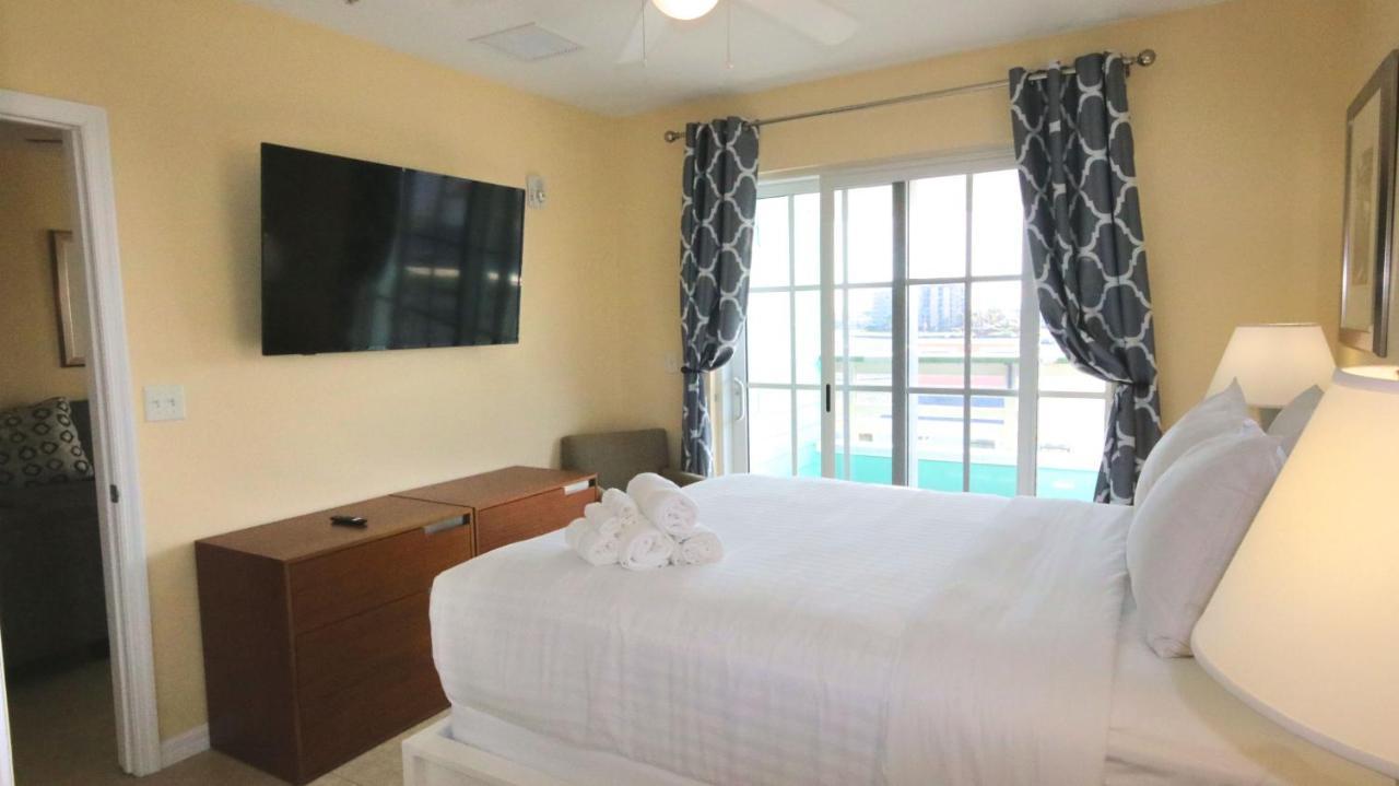 Aparthotel Johns Pass Condo's- Fully Remote