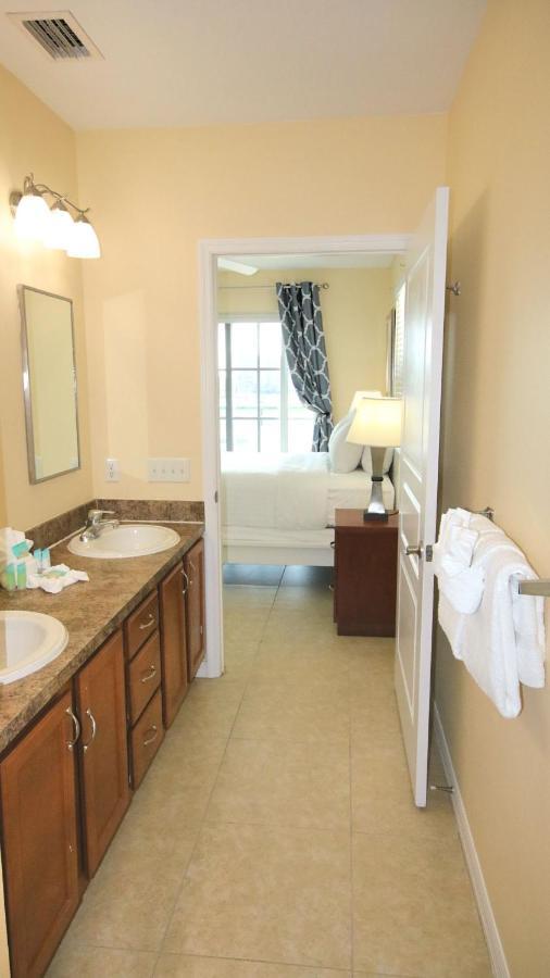 Johns Pass Condo's- Fully Remote St. Pete Beach
