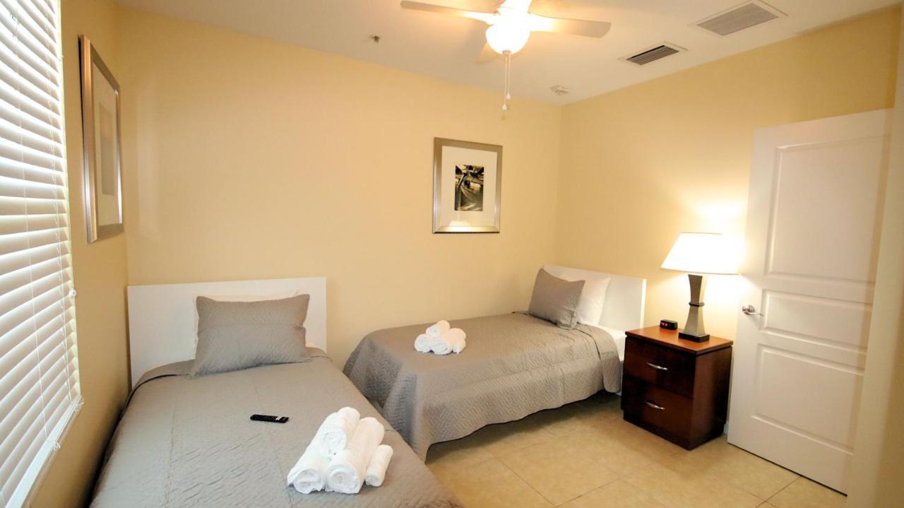 Johns Pass Condo's- Fully Remote St. Pete Beach