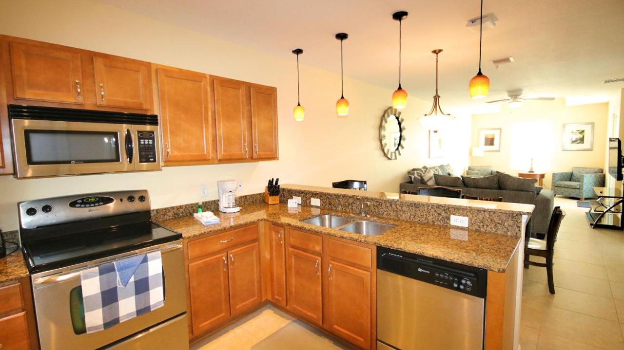 Johns Pass Condo's- Fully Remote Aparthotel *