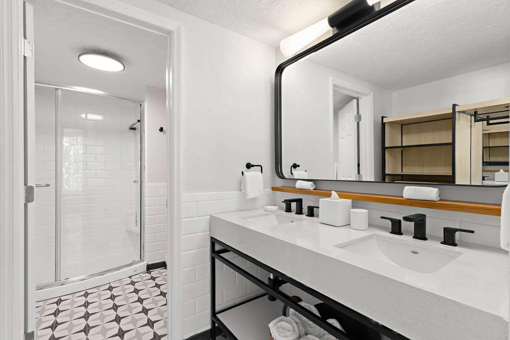 Hotel Bellwether