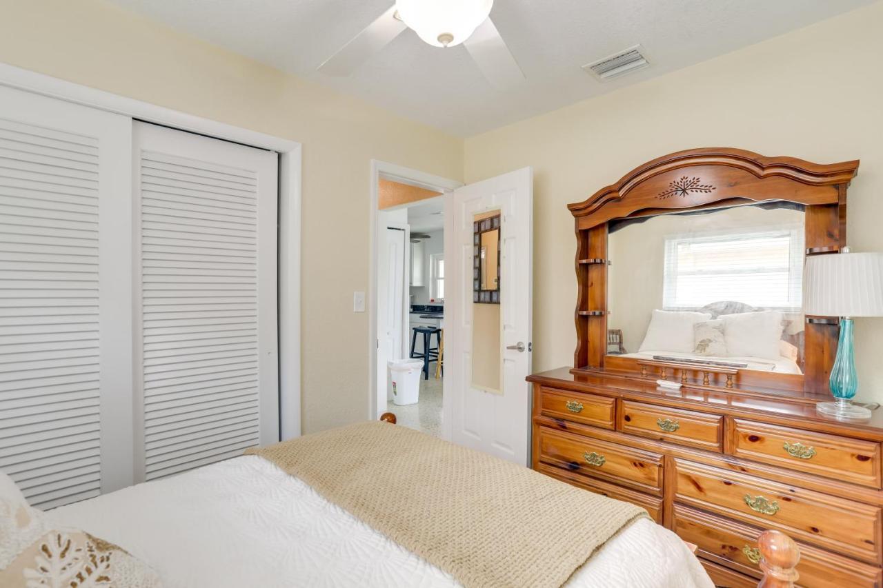 Holiday home St Pete Retreat About 5 Mi To Sunset Bar St. Pete Beach