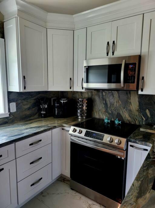 Villa Luxurious Waterfront Penthouse: Maderia Gem St. Pete Beach