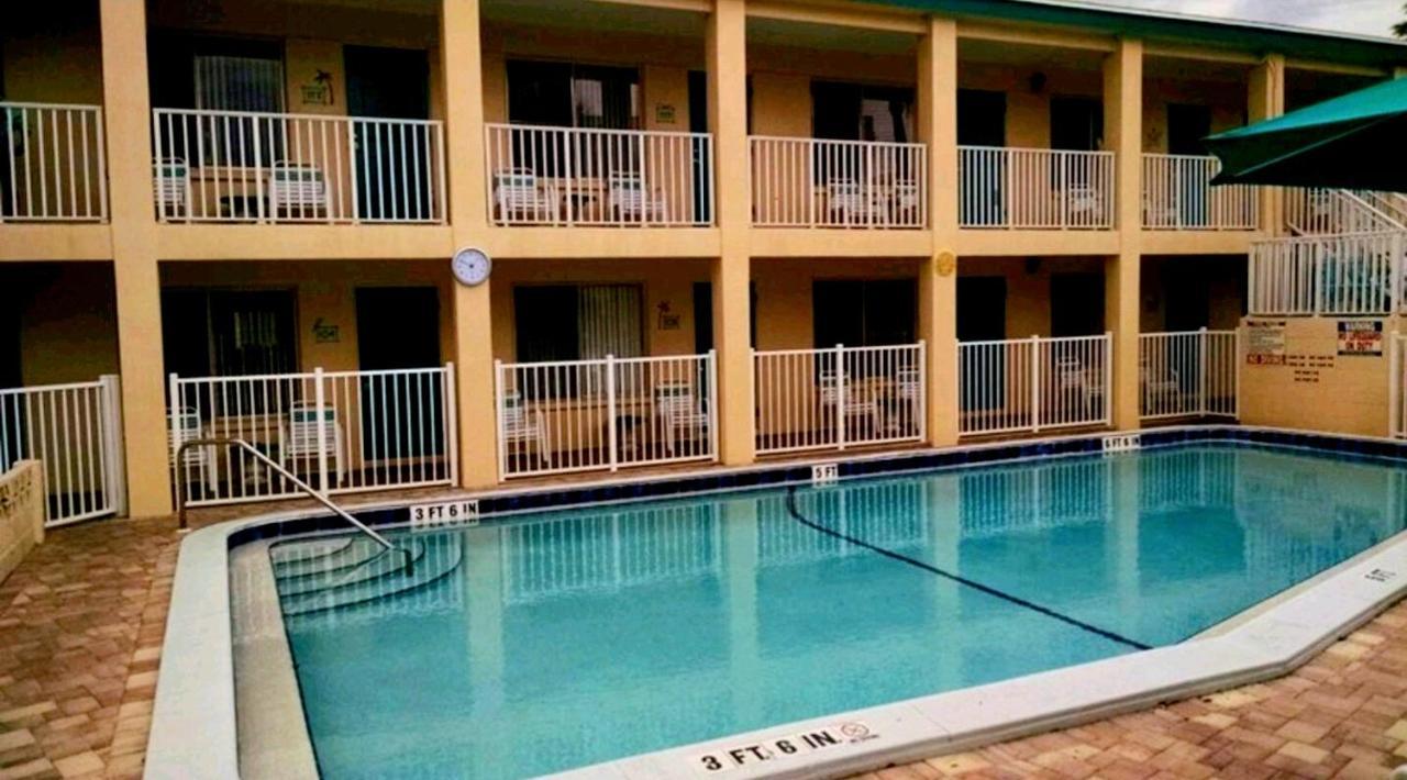 Searenity, Waterside In The Heart Of Treasure Island, Walk To St. Pete Beach