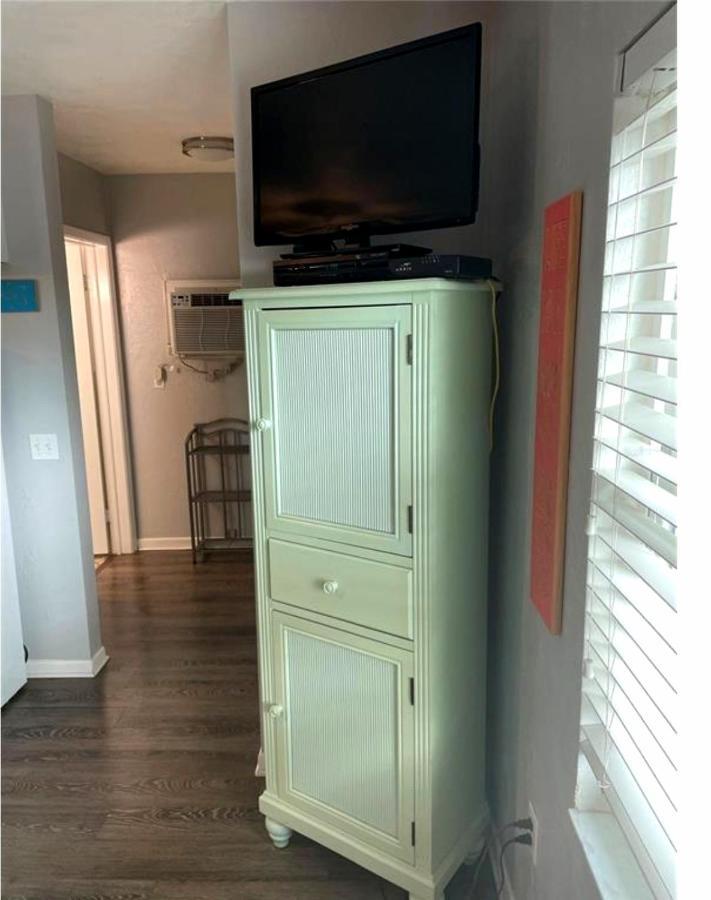 Aparthotel Searenity, Waterside In The Heart Of Treasure Island, Walk To St. Pete Beach