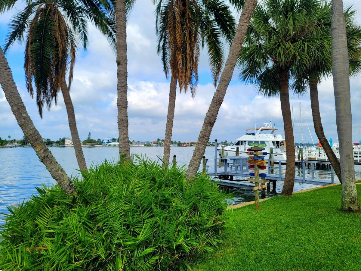 Aparthotel Searenity, Waterside In The Heart Of Treasure Island, Walk To St. Pete Beach