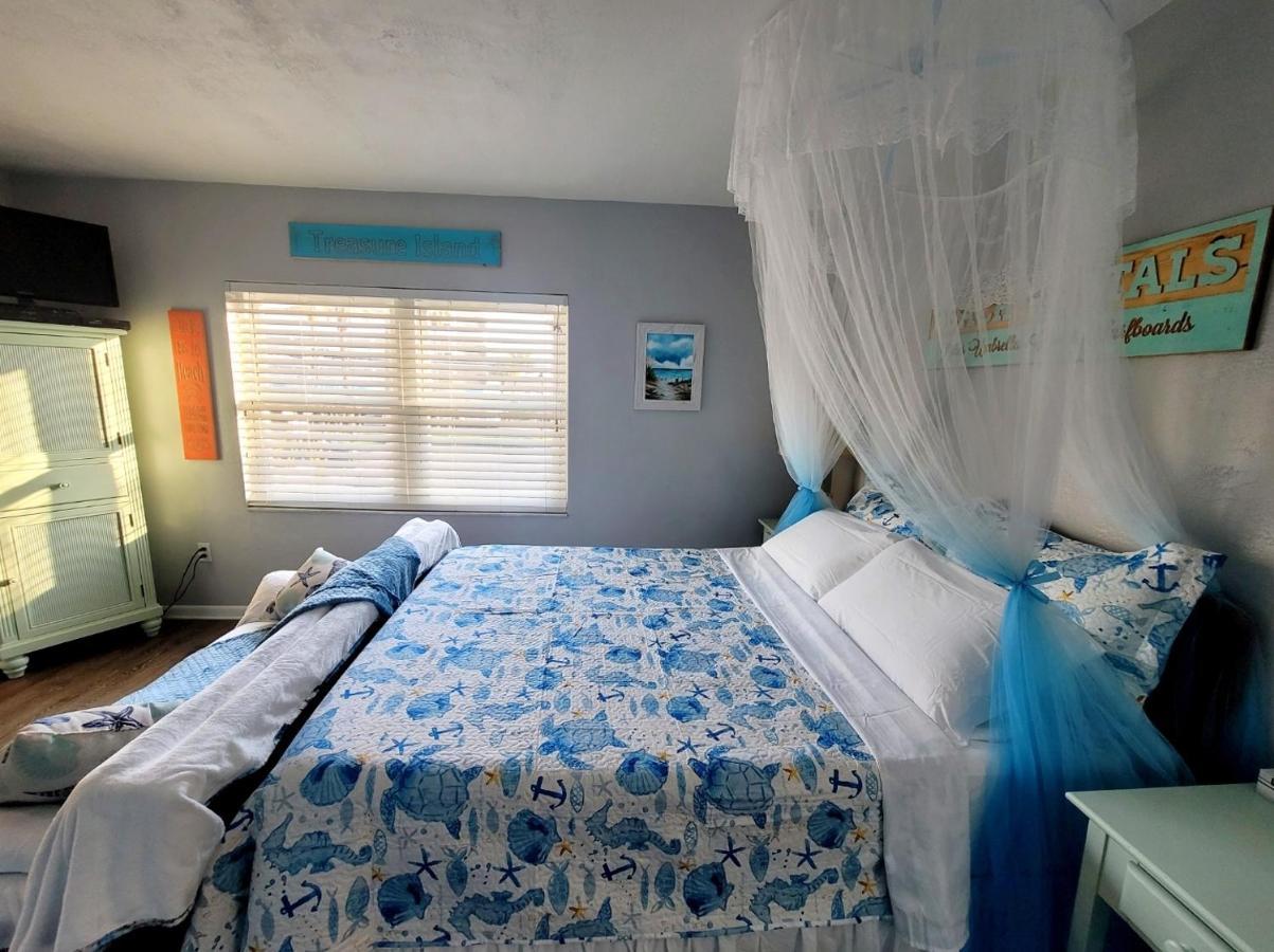 Aparthotel Searenity, Waterside In The Heart Of Treasure Island, Walk To